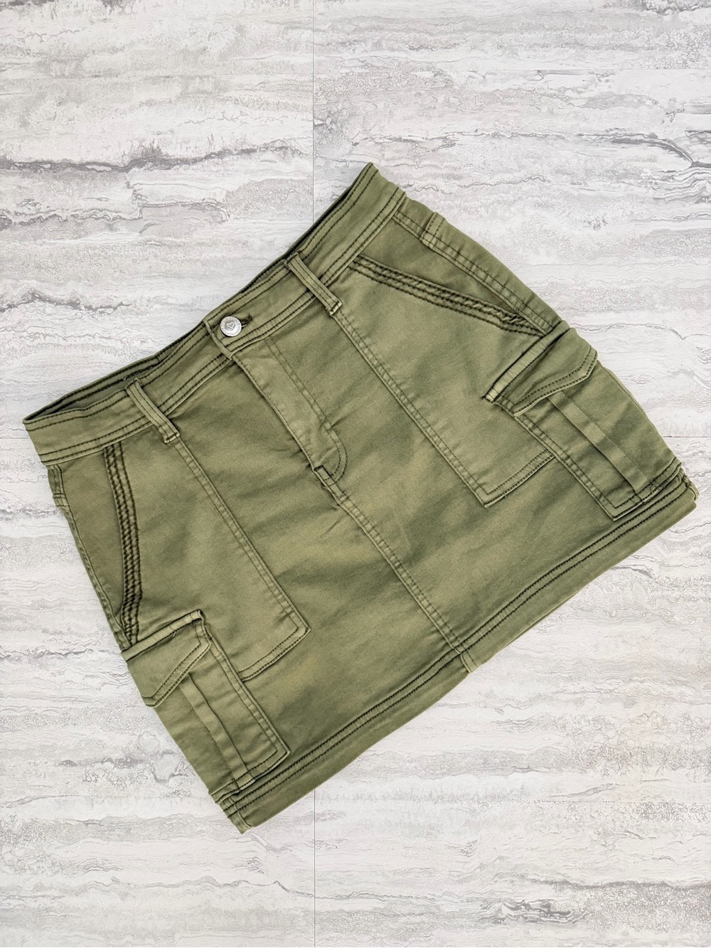 LOVEGEN Cargo Mini Skirt